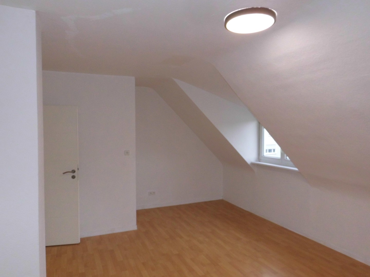 Helle 2 Zimmer Wohnung – Stuttgart – Vorschaubild 5